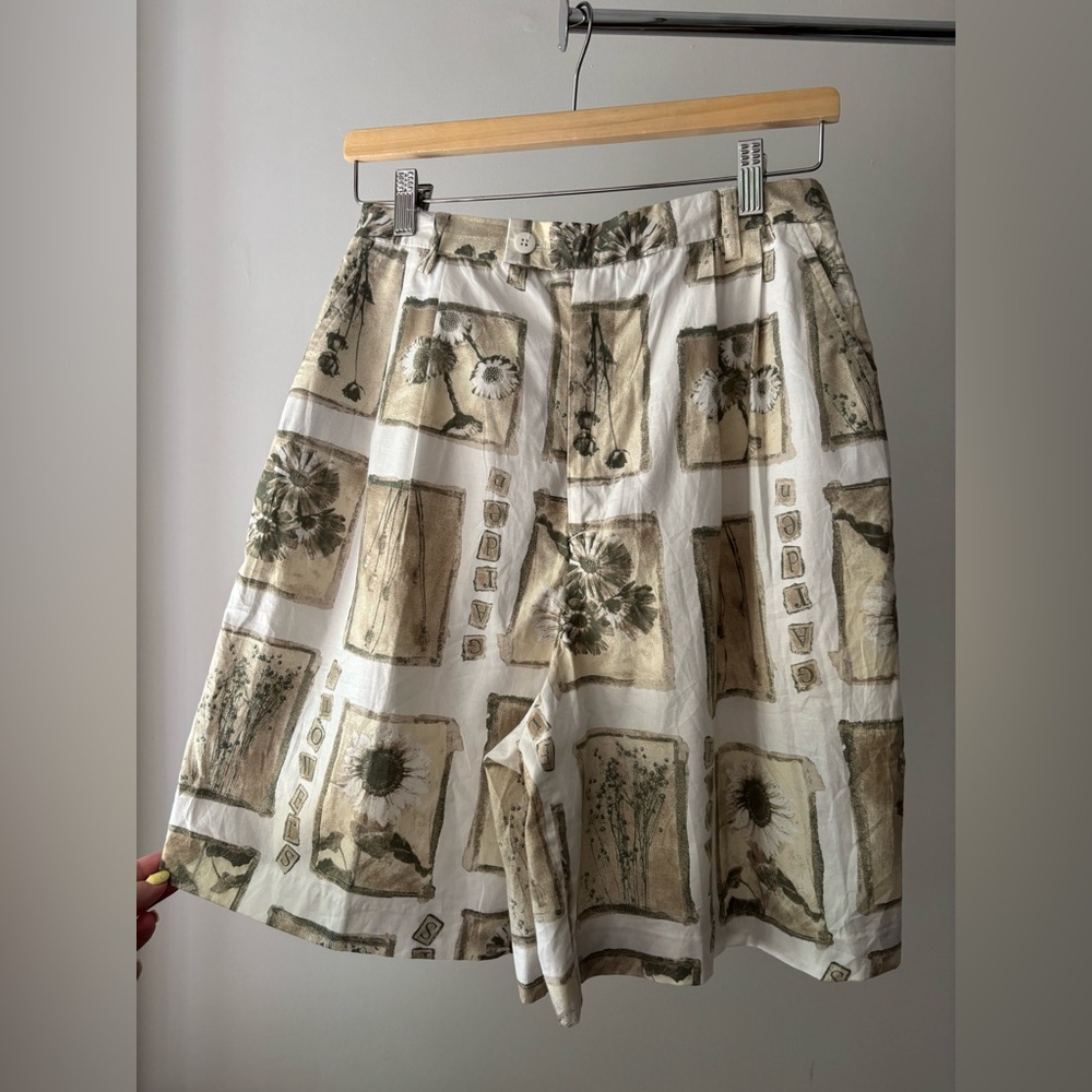1990s Floral Cotton High Rise Shorts